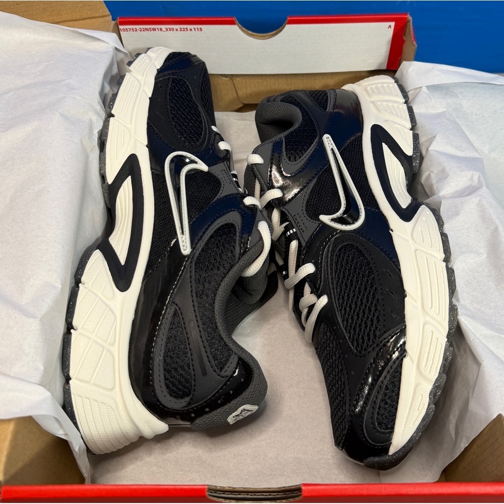 Nike v5 Rnr jackie robinson day
Brand new - Picture 4 of 7